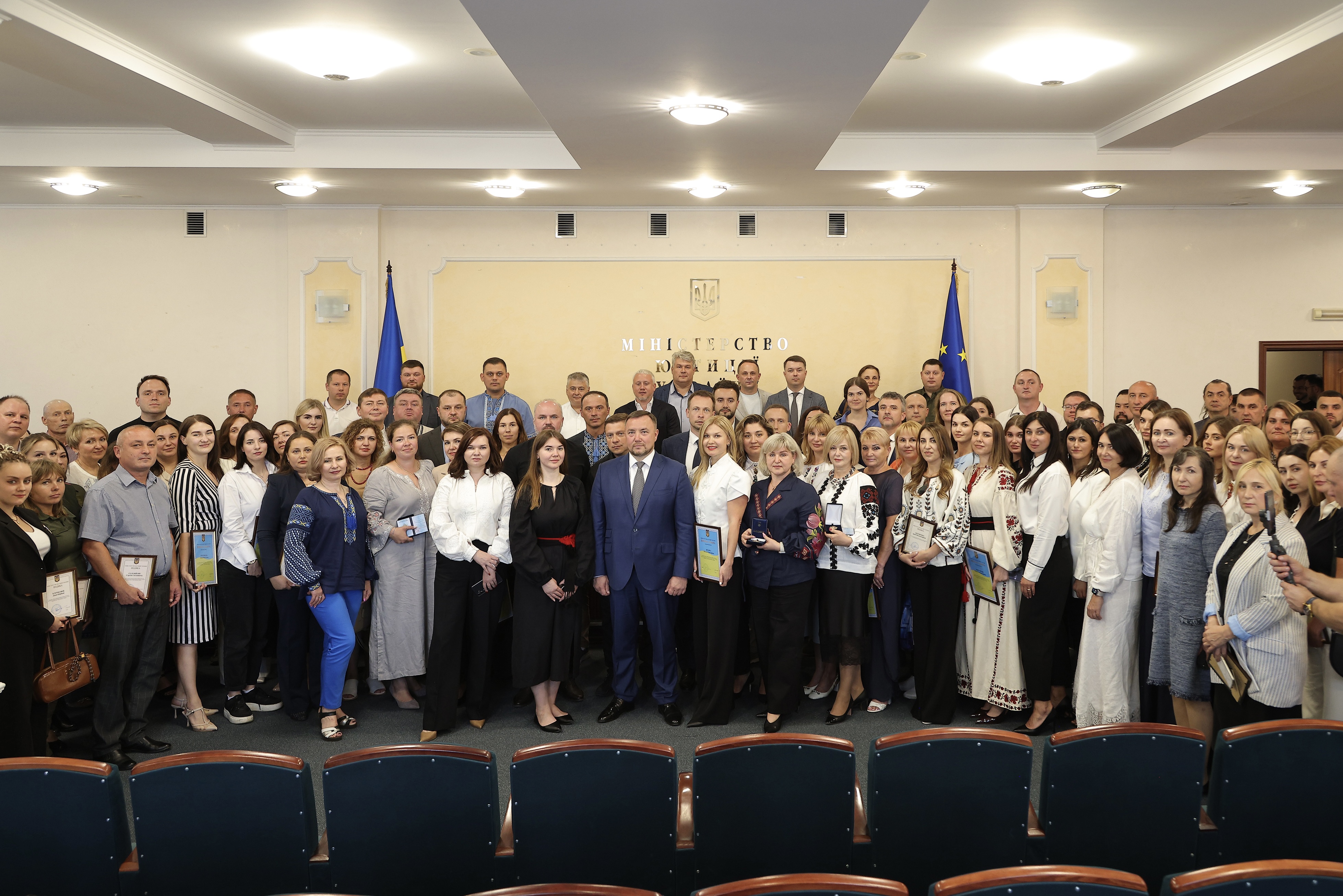 Працівники КНДІСЕ отримали Подяки Міністерства юстиції України з нагоди Дня Незалежності